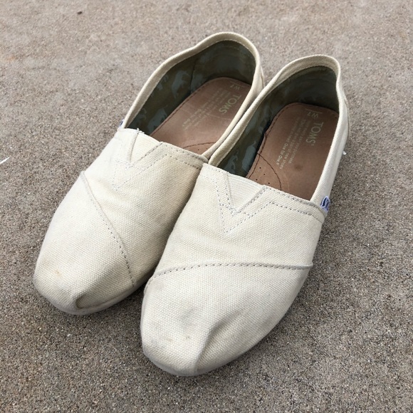 White Toms - Picture 3 of 4